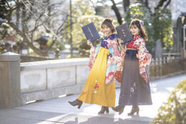 【2024最新版】卒業式の袴には編み上げブーツがかわいい！どこで買う？普段使いできる？
