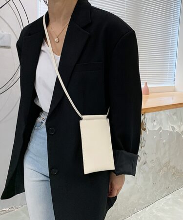 【最新版】韓国女子に人気のミニショルダーバッグはこれ♡かわいい小さめバッグ全10選